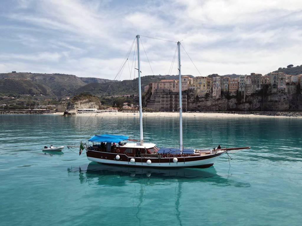 Caicco_in_navigazione